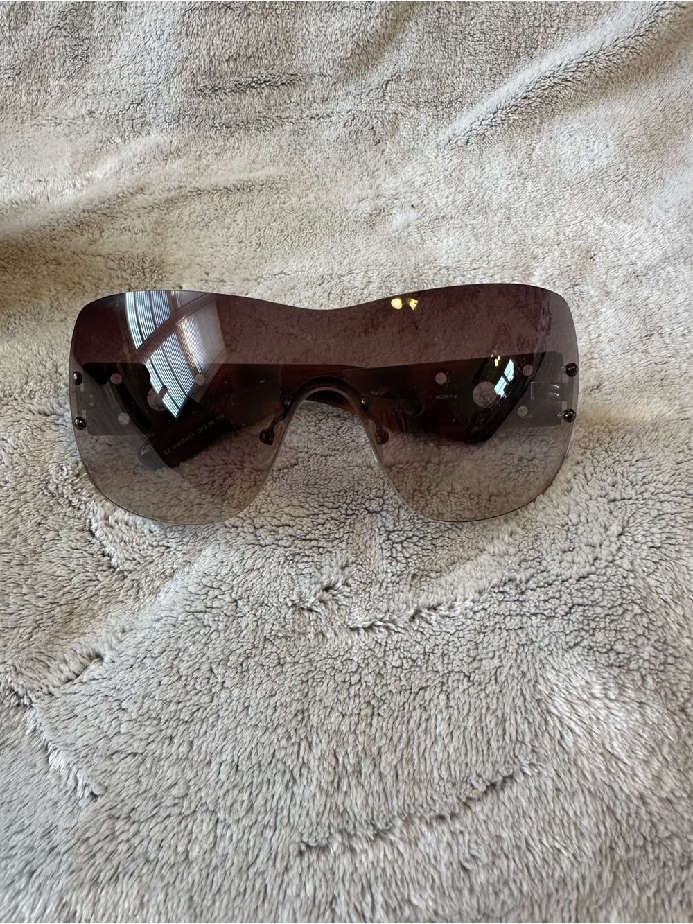 Marc by Marc Jacobs Women’s Brown Shield Sunglasses - Picture 4 of 10